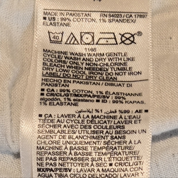 NWOT Old Navy High-Rise Denim Shorts - Picture 7 of 7